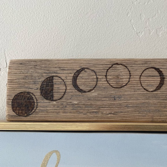 Handmade in Montana - Moon Phases on Barn Wood 🌖 - Picture 5 of 5